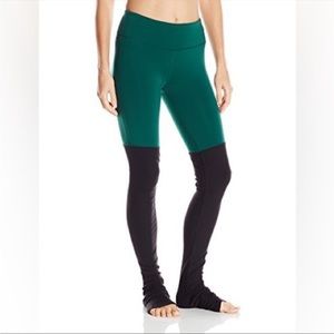 Alo Yoga Goddess Ribbed Legging in Evermint Green/Black Sz M